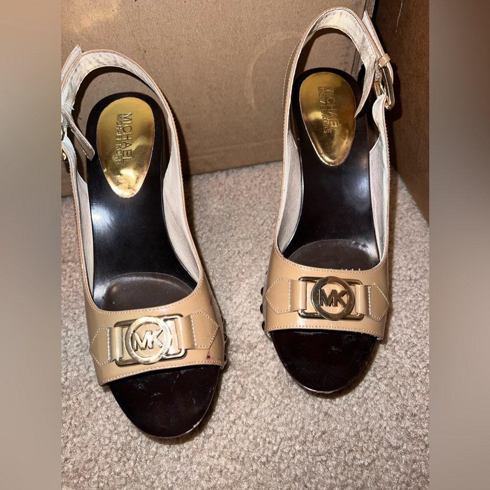 Mk heels 7.5
